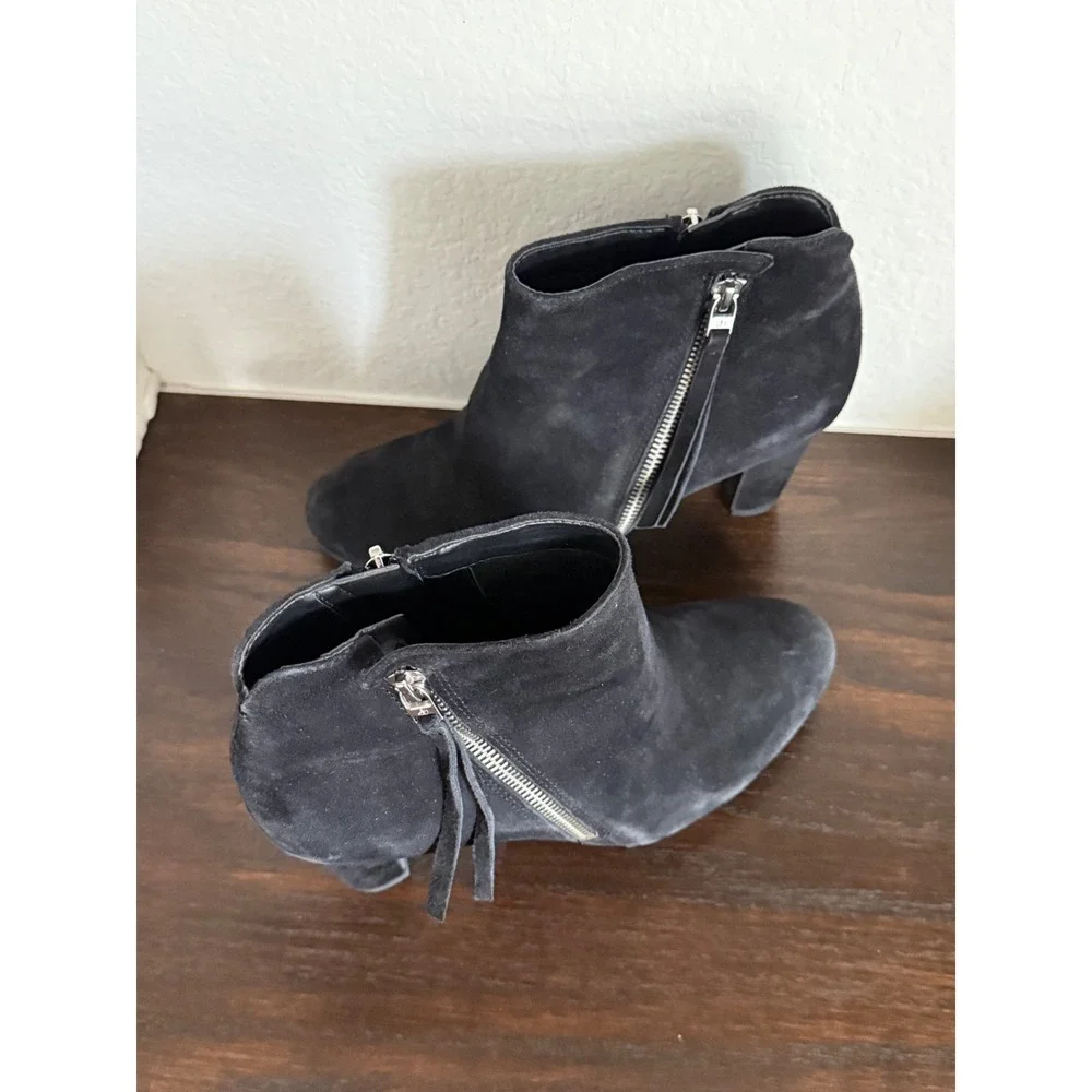 Sam Edelman Black Suede Ankle Boots Block Heel Side Zip Tassel Booties Size 8